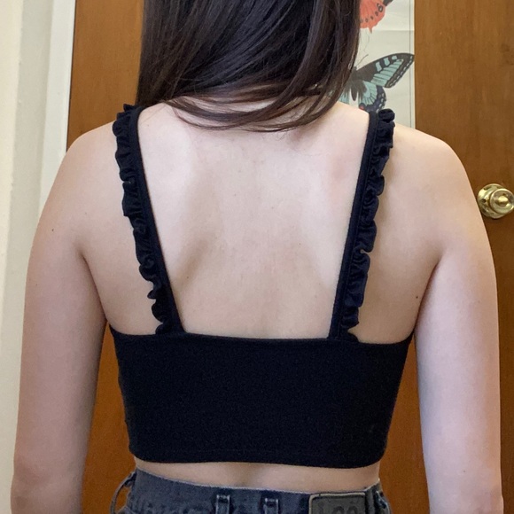 Ruffled strap tank top - Picture 3 of 5